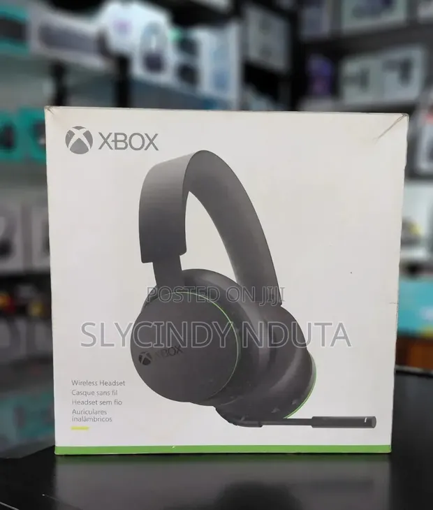Xbox Wireless Headset - Used - 1