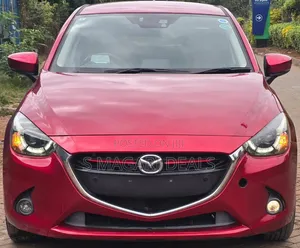 Mazda Demio 2019 Nyekundu