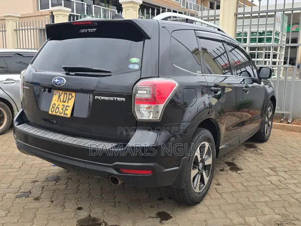 Subaru Forester 2016 Black - 1
