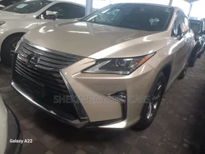 Lexus RX 300 2WD SUV 2020 Dhahabu