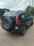 Toyota Land Cruiser Prado 2006 Nyeusi - 2