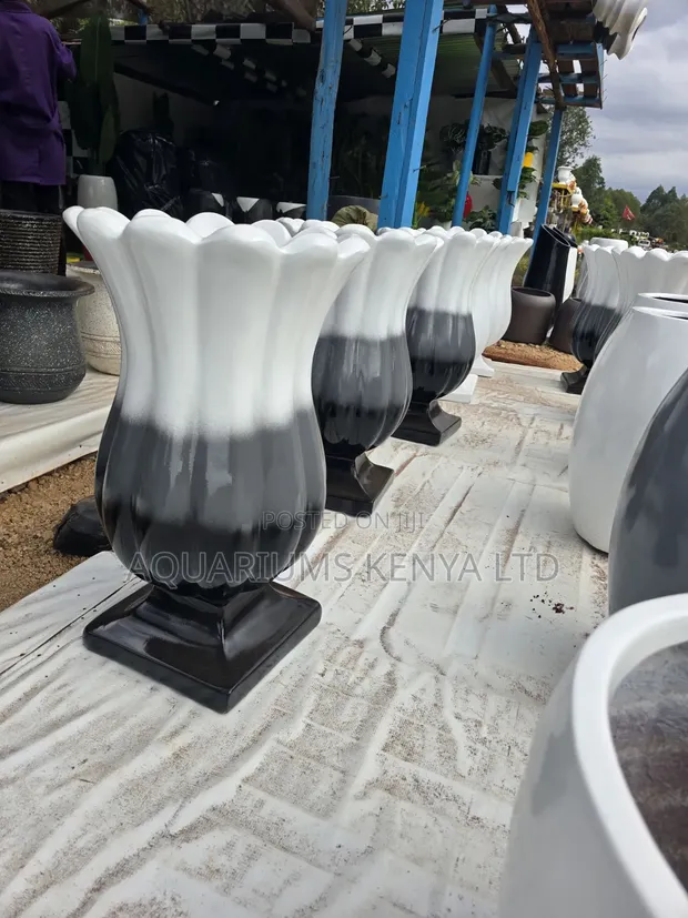 Premium Quality Fibrepots Flowerpots - 1