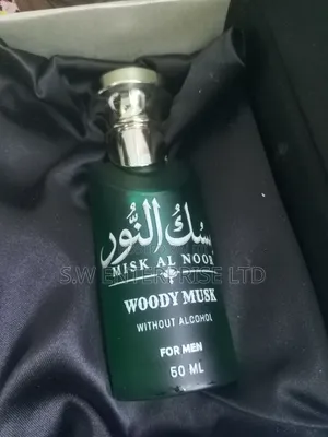 Misk Al Noor Woody Musk Perfume Oil