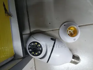 Kamera ya V380 Pro Lens Moja ya Bulb