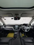 Volvo XC60 2019 Silver - 3