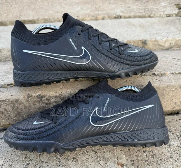 Nike Football Trainers - Mpya Kabisa - 1