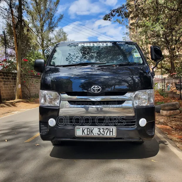 Toyota HiAce 2016 Automatic Diesel - 1