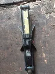 Used 700kg Jack - Ex-Japan - 1