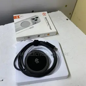 Q12 Slim Magnetic Wireless Phone Charger Pad