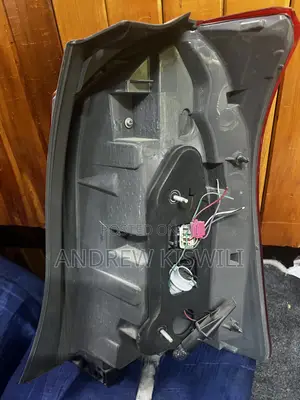 Taa ya Nyuma ya Toyota Wish 2006