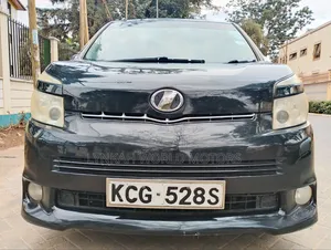 Toyota Voxy 2009
