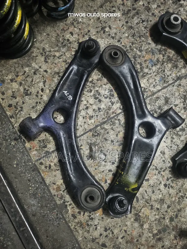 Suzuki Alto 2010 Control Arms - 1