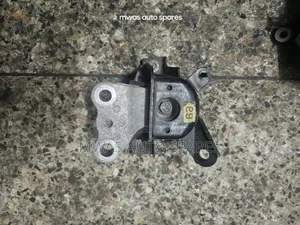 Toyota Premio 260 2ZR Engine Mounting
