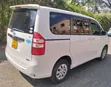 Toyota Noah 2012 Nyeupe - 4
