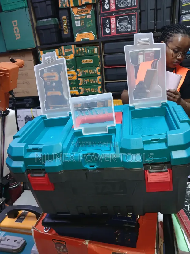 Total TPBX0201 20" Plastic Tool Box - 1