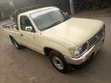 Toyota Hilux 2004 Beige - 3