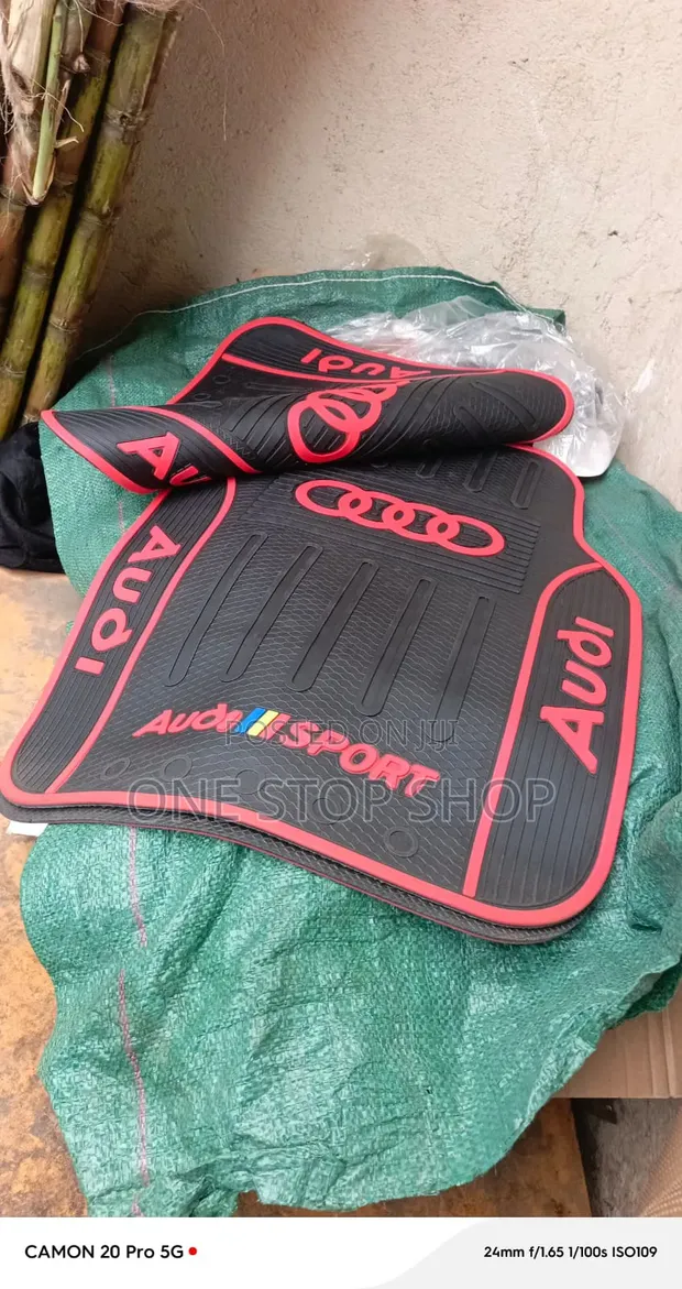 Audi Interior Floor Mats Universal (5pc) - 1