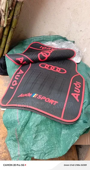 Audi Interior Floor Mats Universal (5pc)