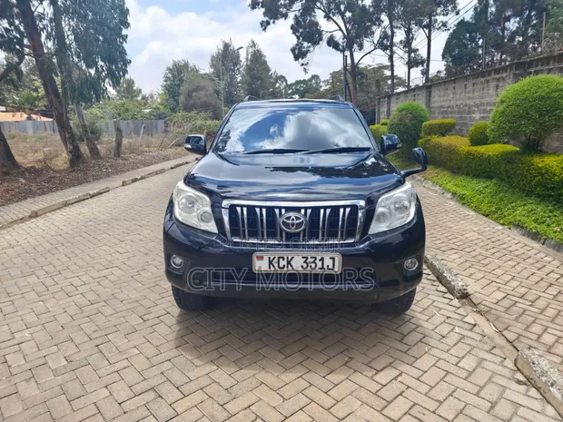 Toyota Land Cruiser Prado 2.7i 2011 Black - 1