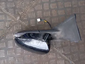 Toyota Vitz Juwella 2018 Side Mirror
