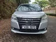 Toyota Noah 2.0 FWD (8 Seater) 2015 Silver - 1