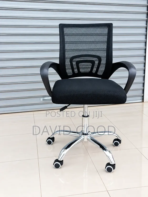 Boss Office Products Kiti Nyeusi Kinachoweza Kurekebishwa - 1