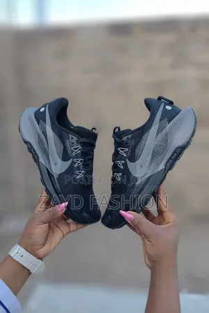 Nike Trail 5 Sneakers - Brand New