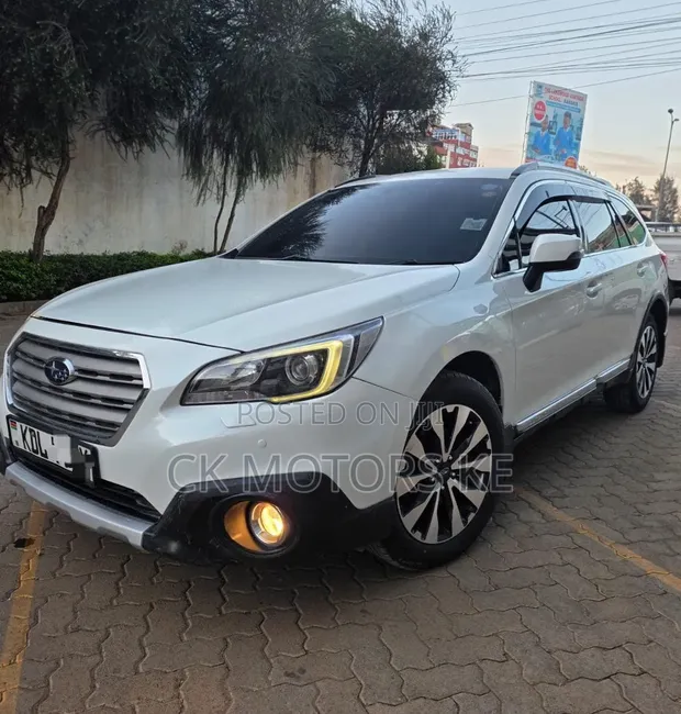 Subaru Outback 2.5i AWD 2016 Nyeupe - 1