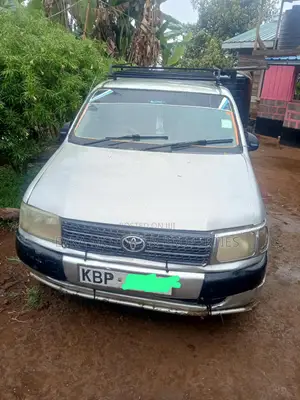 Toyota Probox 2005 Nyeupe