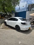 Mazda Axela 2013 Nyeupe - 5