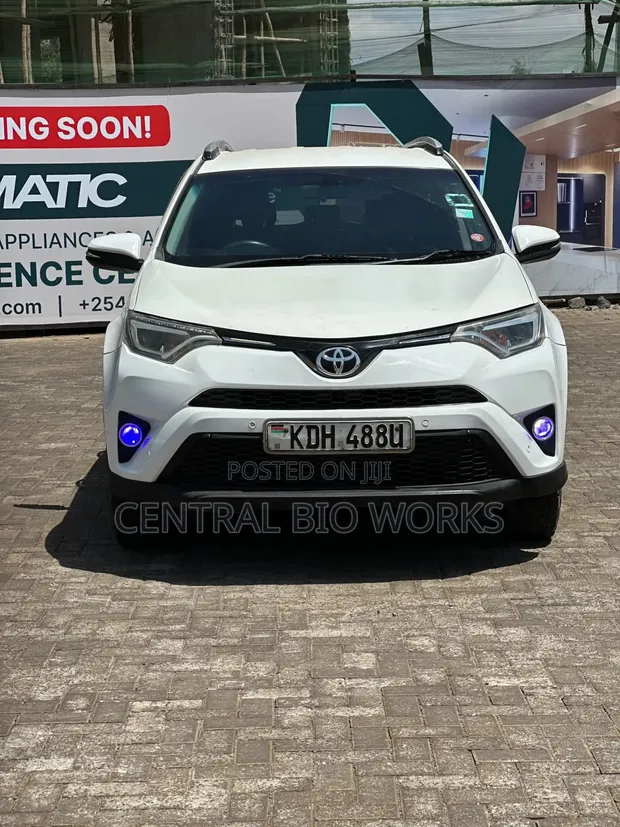 Toyota RAV4 2015 White - 1