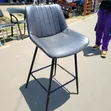 Viti vya Juu vya Counter vya Leatherette vya Premium - 1