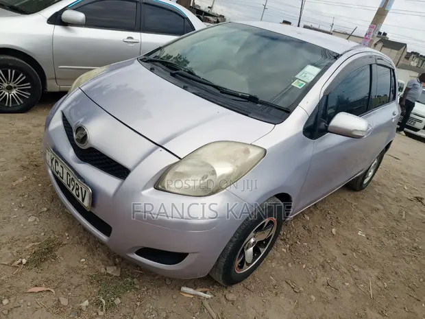 Toyota Vitz 2009 - 1