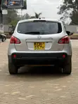 Nissan Dualis 2009 Nyeupe - 3