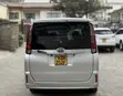 Toyota Noah 2017 Silver - 3