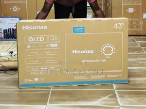Hisense QLED 43" Q6Qken 4K Smart TV