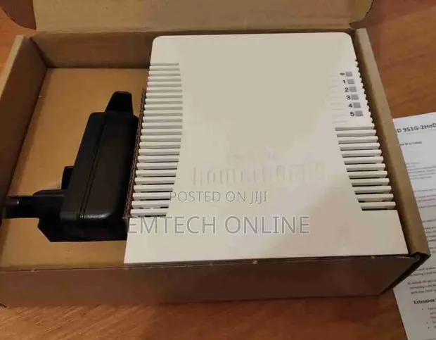 MikroTik RB951Ui-2HnD Wireless Router | 5 Ethernet Ports - 1