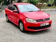 Volkswagen Polo 2014 Nyekundu - 1