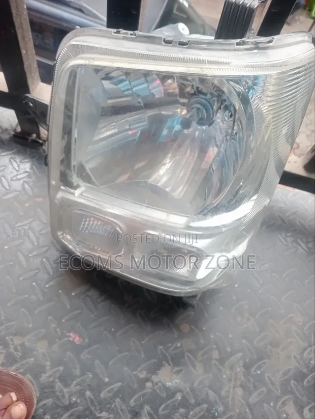 Suzuki Every 2016 Headlight - 1
