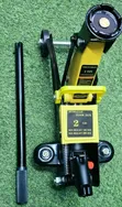 Hydraulic Floor Jack 2 Ton - 1