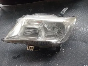 Nissan Serena 2014 Xenon Headlight