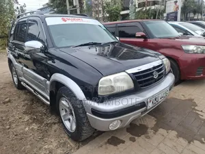 Suzuki Grand Vitara 2.0 2006 Black