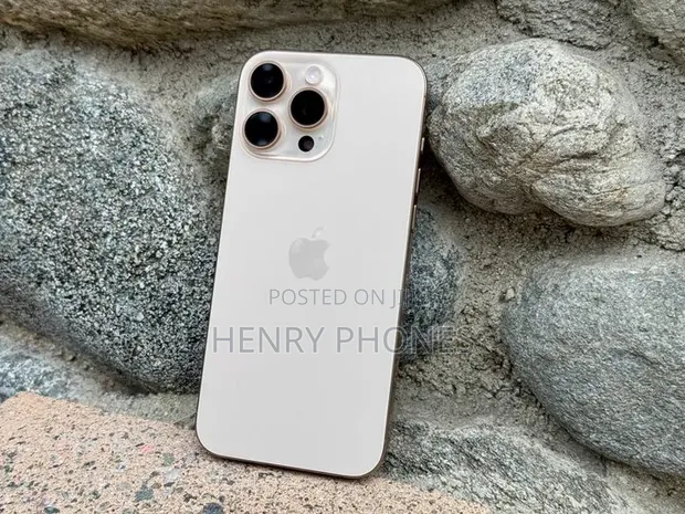 Apple iPhone 16 Pro Max 256GB White - 1
