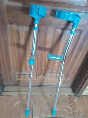 Adult Pair Elbow Crutches (CR001)