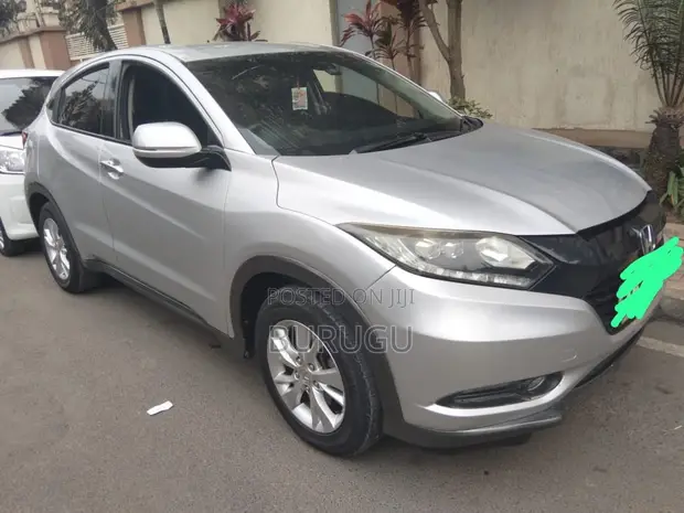 Honda Vezel 2014 Silver - 1