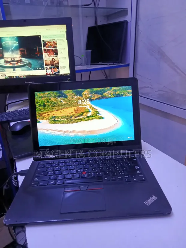 Lenovo ThinkPad Yoga 12 Laptop - Core i7, 8GB RAM, 256GB SSD - 1