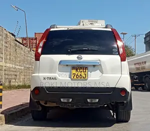 Nissan X-Trail 2012 Nyeupe
