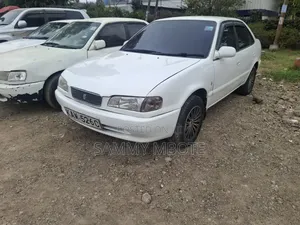 Toyota Corolla 1999 Automatic White