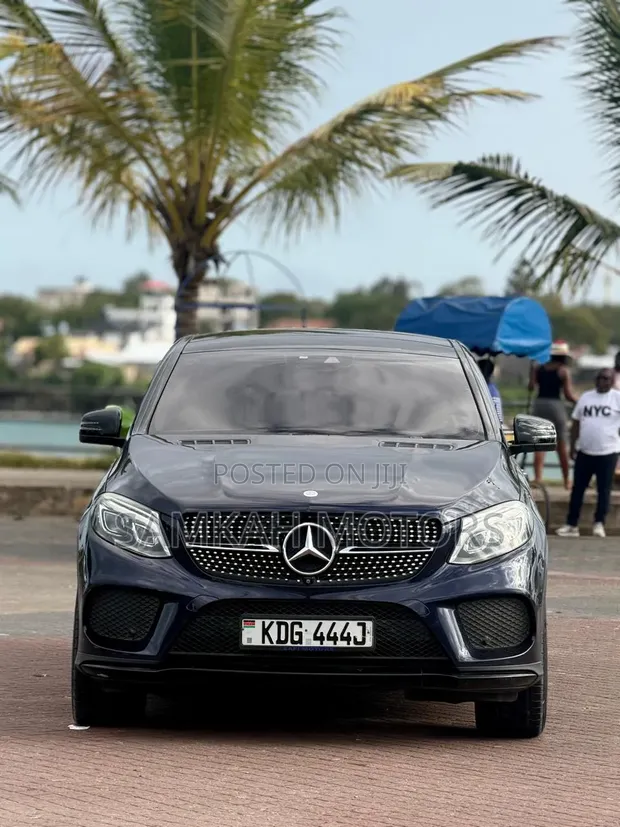Mercedes-Benz GLE-Class 2018 Bluu - 1