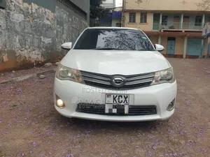 Toyota Axio 2012 Nyeupe